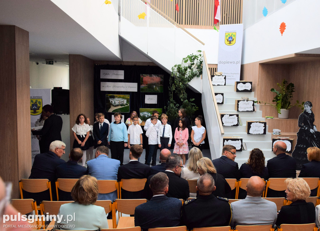 Otwarcie nowego budynku szkoły w Dopiewcu