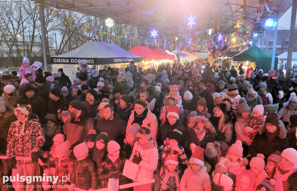 Wielkie Ubieranie Choinki i Jarmark Świąteczny 10.12.2023 Dopiewo