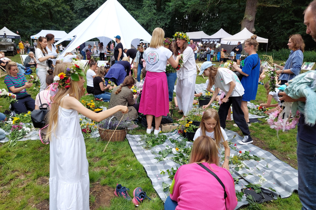 Śniadanie na trawie w Dąbrówce 22.06.2024