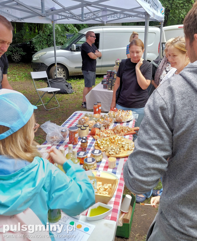 Śniadanie na trawie w Dąbrówce 22.06.2024