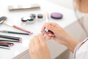 Nie używaj tych kosmetyków. GIS ostrzega przed produktami-10845