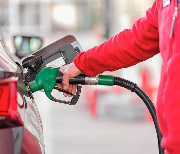 UOKiK skontrolował paliwa. Sprawdź, które stacje wypadły najgorzej-10698