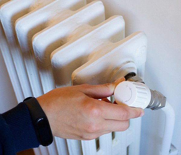 Kaloryfer zakręcony? I tak zapłacisz. Nowe prawo uderzy w lokatorów-10763