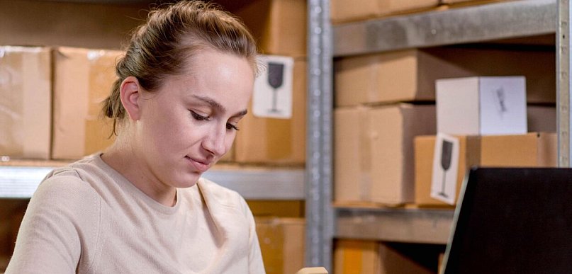Jak zoptymalizować logistykę w firmie? Postaw na bezpieczny transport i ekologiczn